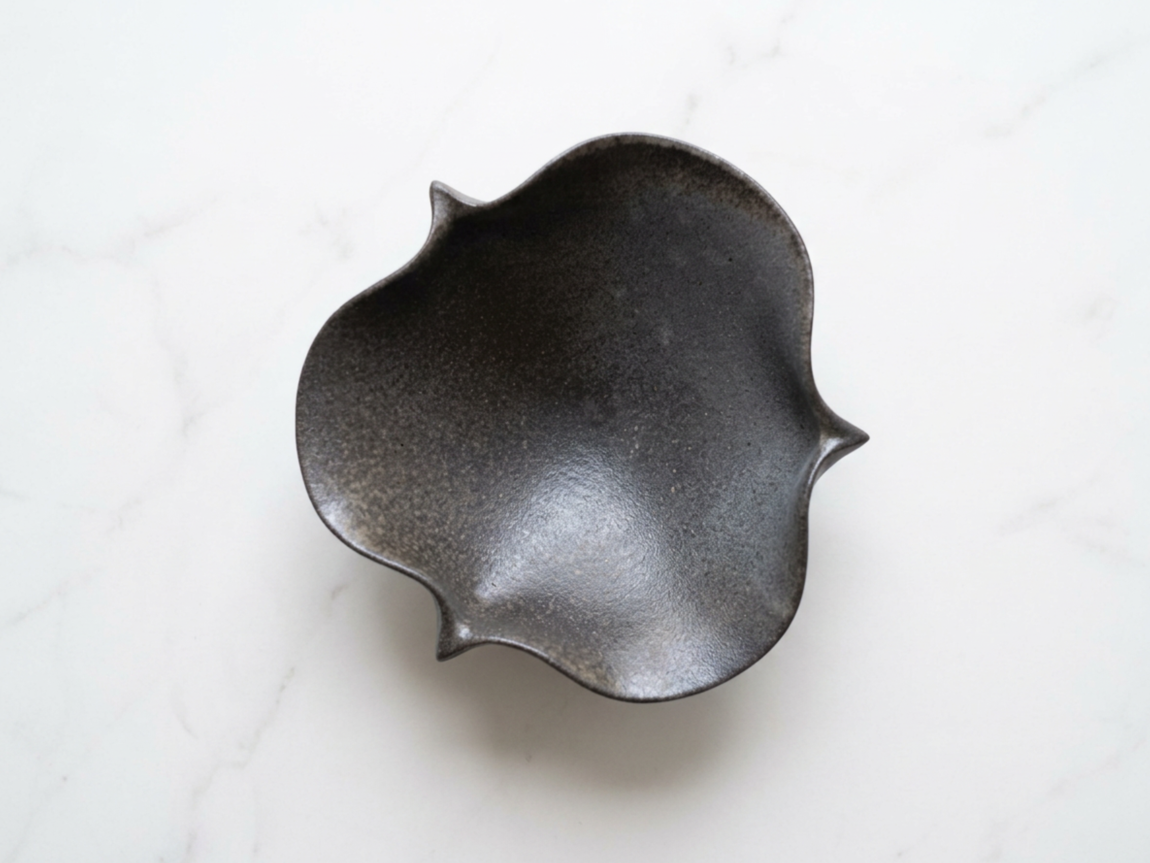 Suzu-yaki incense plate with Shoyeido incense